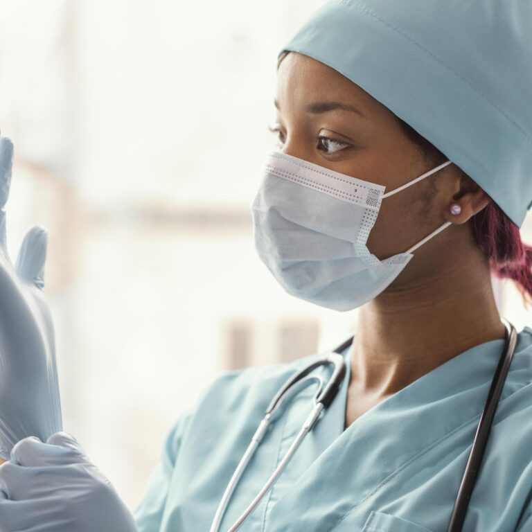 close-up-health-worker-with-gloves